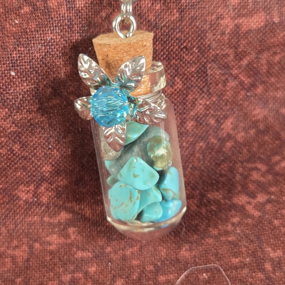 Turquoise Stone Pendant Necklace - Picture 1 of 1